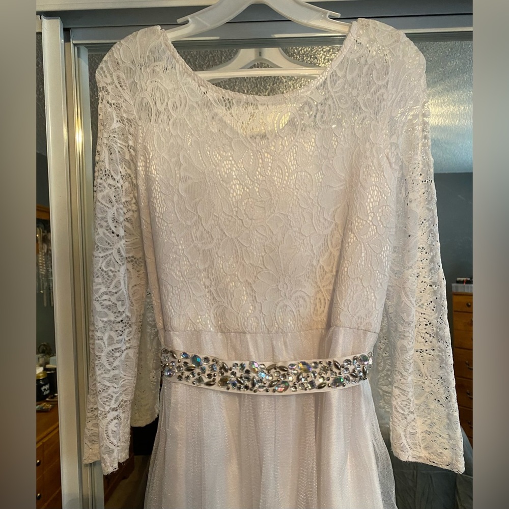 Holy Communion or Flower Girl Dress - Picture 2 of 14